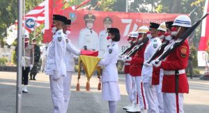 Formasi Pasukan Pengibar Bendera Kabupaten Jombang 2021, Laila Sefiana Sari Jadi Pembawa Baki