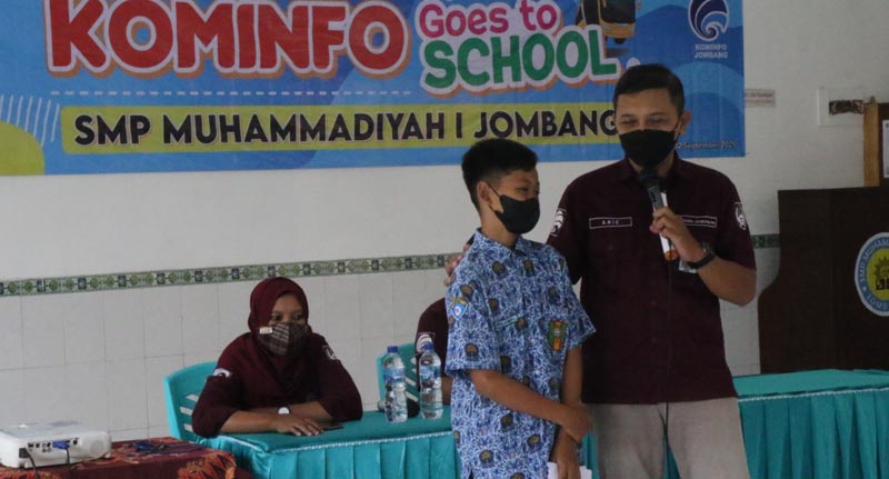 Acara Kominfo Goes To School di SMP Muhammadiyah 1 Jombang