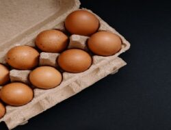 Harga Telur Ayam Ras Hari Ini Jumat 1 Oktober 2021: Harga di Blitar Stabil di Rp 16.000 per Kilogram