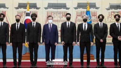 Member BTS saat Menjadi Utusan Khusus Presiden Korea Selatan