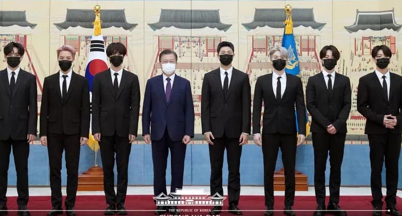 Member BTS saat Menjadi Utusan Khusus Presiden Korea Selatan