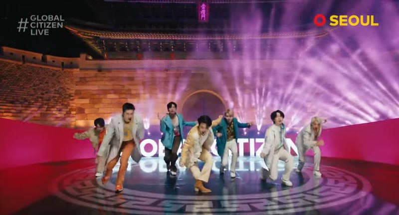 Tangkapan Layar BTS saat Bawakan Permission to Dance dalam Global Citizen Live