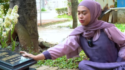 Ziarah Ke Makam Dijadikan Konten Oleh Ria Ricis, Netizen: Perlu Belajar Tata Cara Ziarah