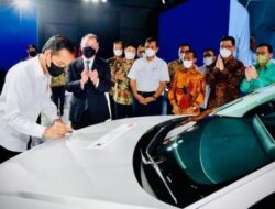 Jokowi Luncurkan Mobil Listrik Hyundai IONIQ 5 Made in Indonesia